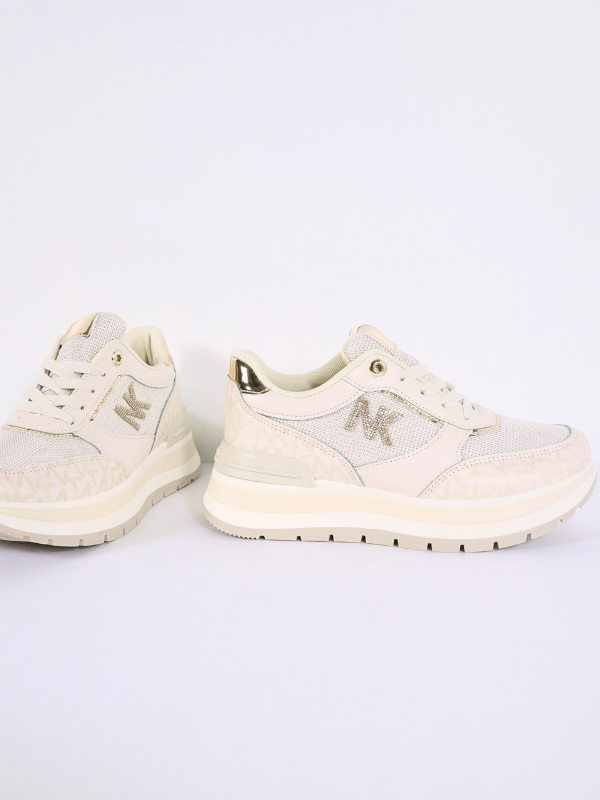 Zapatillas beige con...