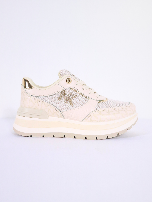 Zapatillas beige con plataforma