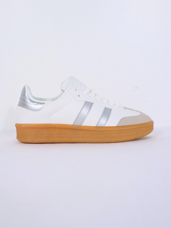 Zapatos casual con rayas...