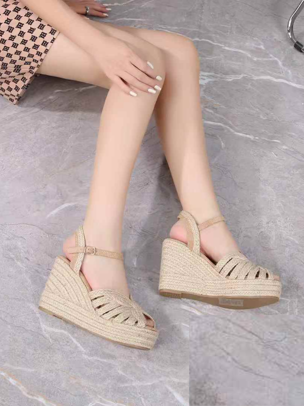 Alpargata hebilla cuña