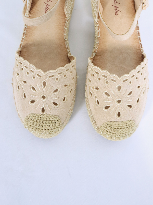 SANDALIA CON SUELA DE YUTE AV 2