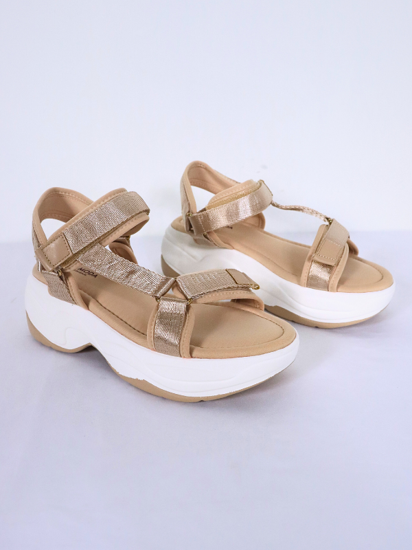 Sandalia track piso crueso tiras velcro