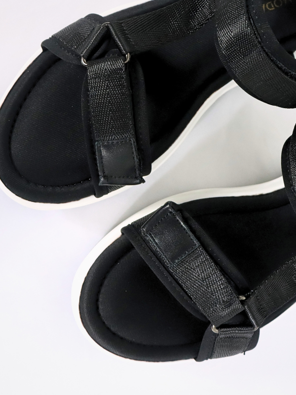 Sandalia track piso grueso tiras velcro