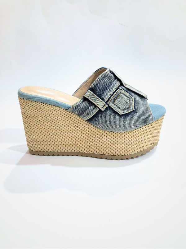 Zueco vaquero. sandalia...