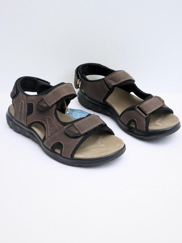 Sandalias causales y ligeras