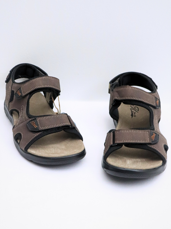 Sandalias causales y ligeras