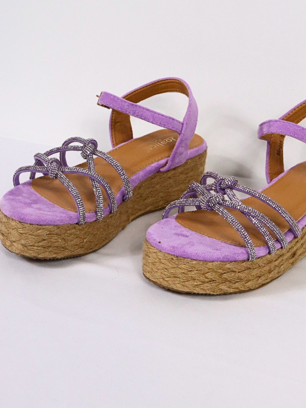 Sandalias cruzado con suela grueso...