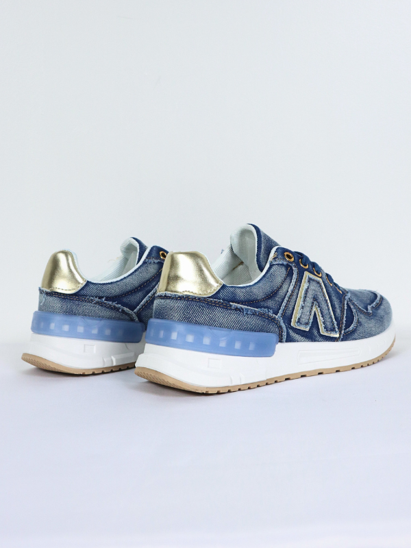 Women's wedge sneakers