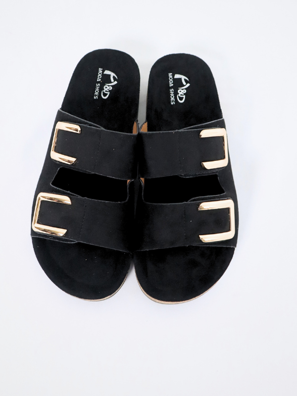 Sandalias planas con hebilla de...