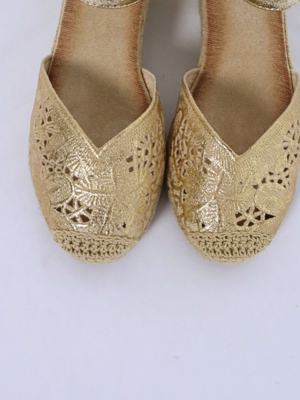 Sandalias dorado huecas de tacón de...