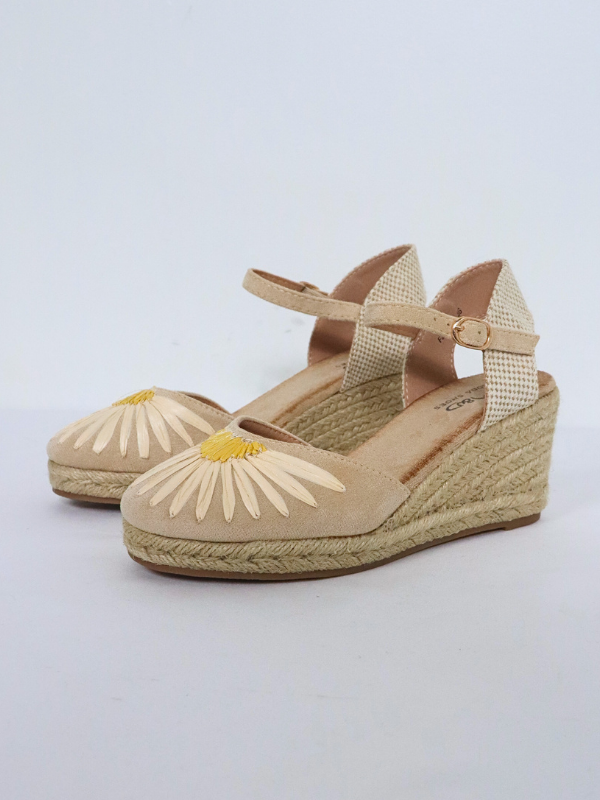 Sandalias cuña de verano... 2