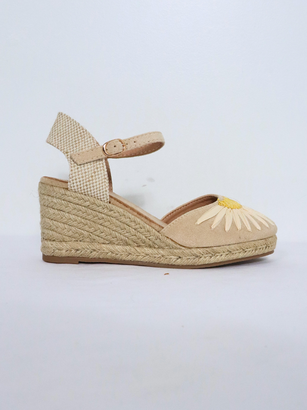 Sandalias cuña de verano...