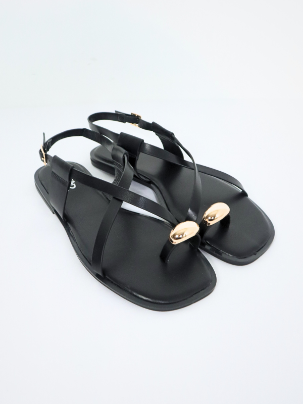 Sandalias planas adornadas metálicas,...