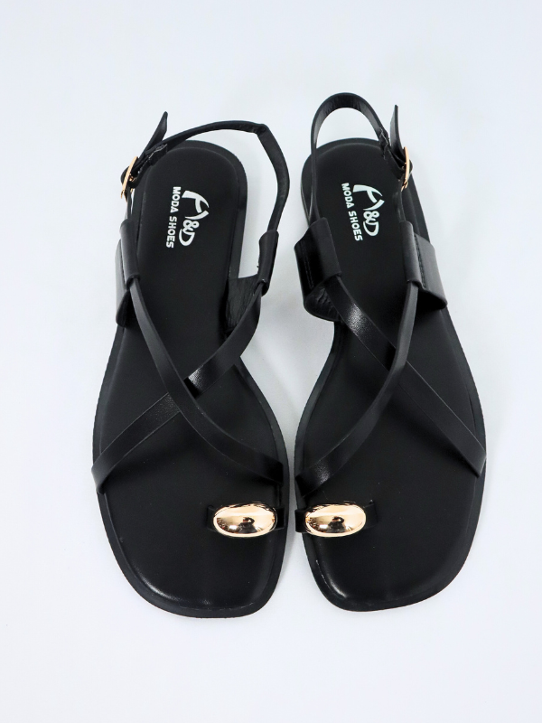 Sandalias planas adornadas...