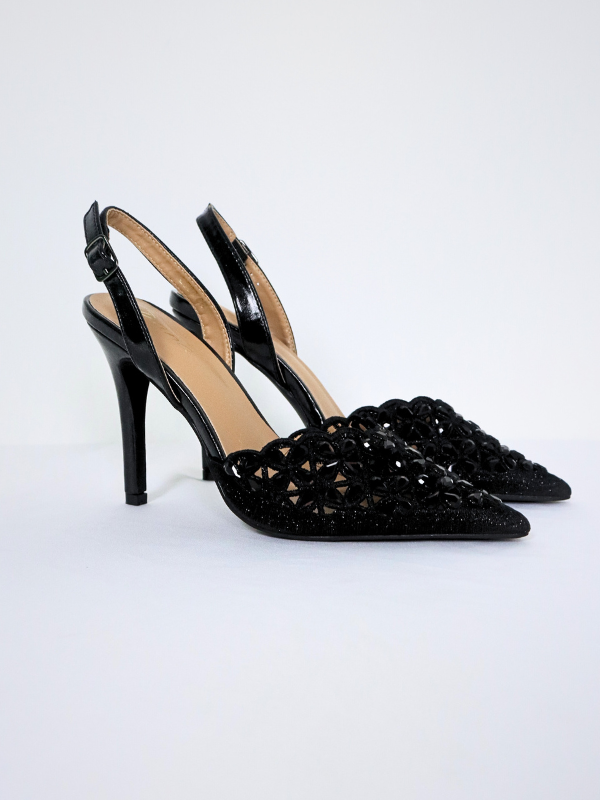 Zapatos color crema de tacón con...