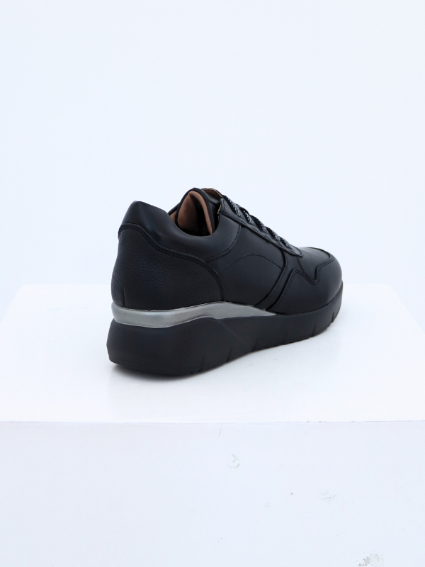 Zapatos casuales negro suela ligera