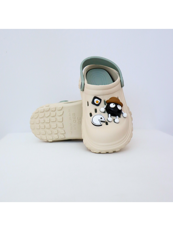 Zuecos de material EVA...