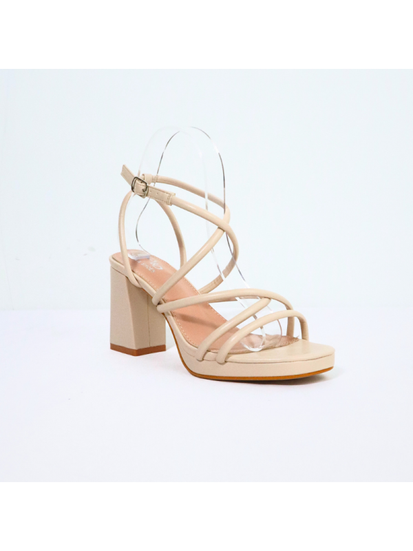 Sandalias de tiras cruzadas...