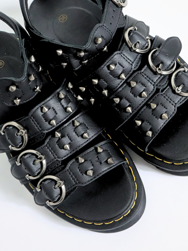 Sandalias de verano estilo punk con...