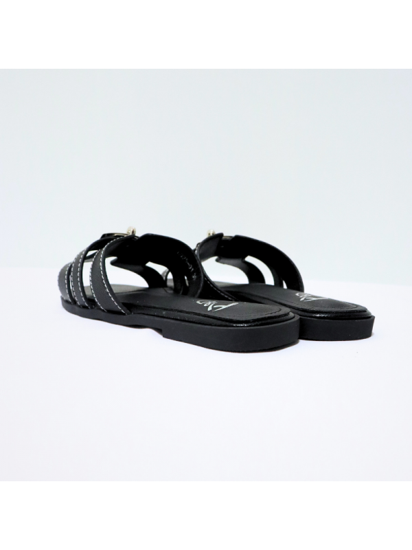 Sandalias de verano a la moda con...