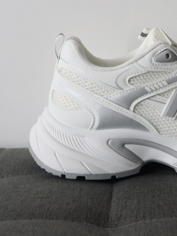 Zapatillas deportivas casuales a la...