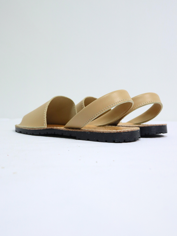 Sandalias Menoquina Planas con Punta...