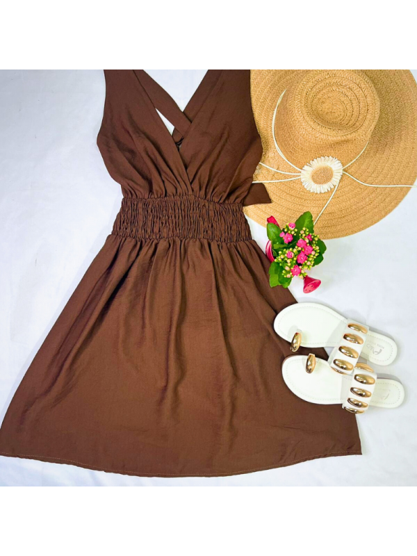 Vestido de tirantes con fruncido bajo...