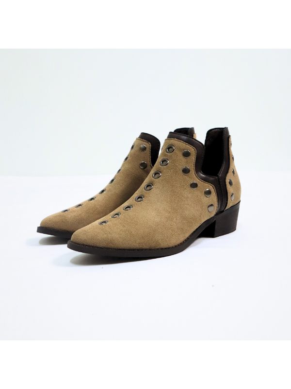 Botines estilo western con tacón bajo