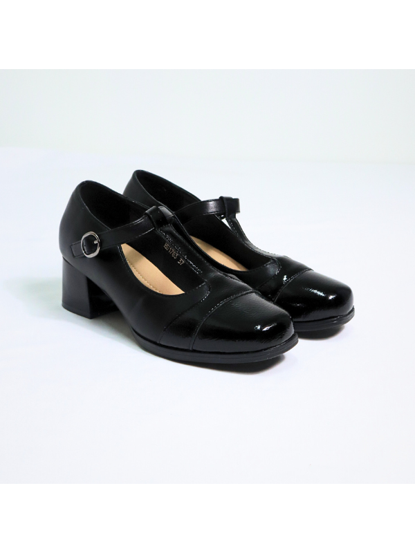 Zapatos de moda con hebilla metálica...