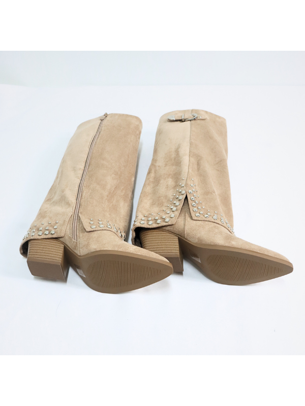 Botas de moda con adornos metálicos,...