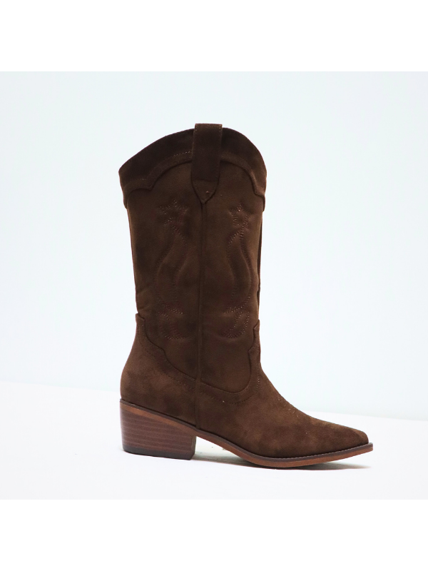 Botas altas color café oscuro con...