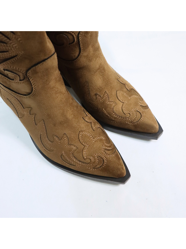 Marca CORINA Botas altas de tacón 8...