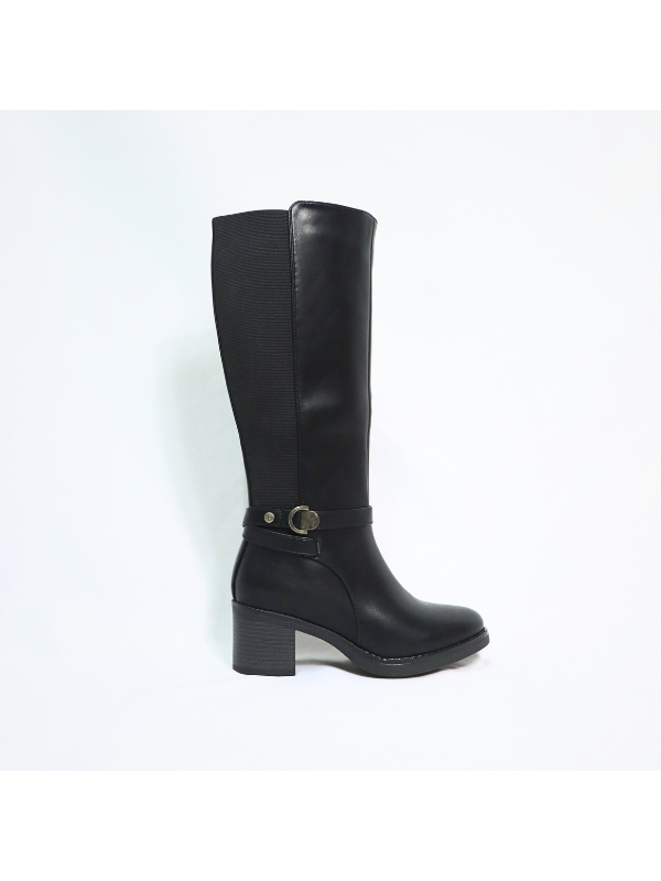 Botas altas con cremallera lateral...