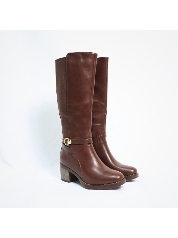 Botas altas con cremallera lateral...