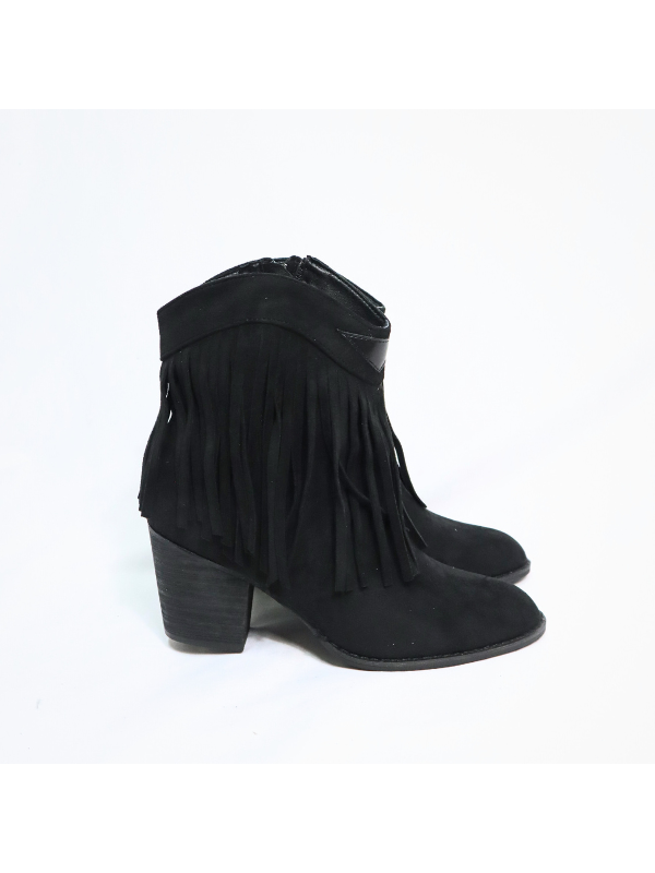 Botines cowboy con tacón y fleco