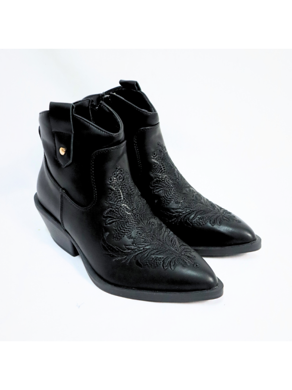 Botín cowboy con tacón bajo