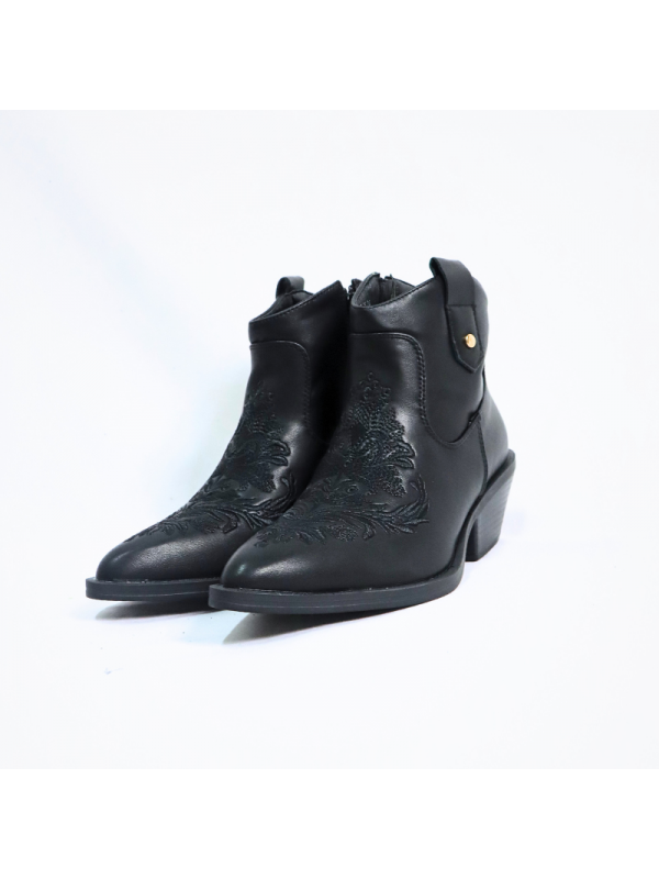 Botín cowboy con tacón bajo