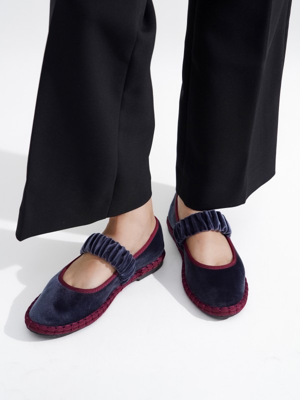 Bailarinas treciopelo plano con coma...