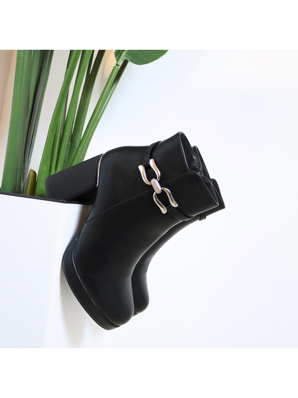 Botines de tacón alto con cremallera...