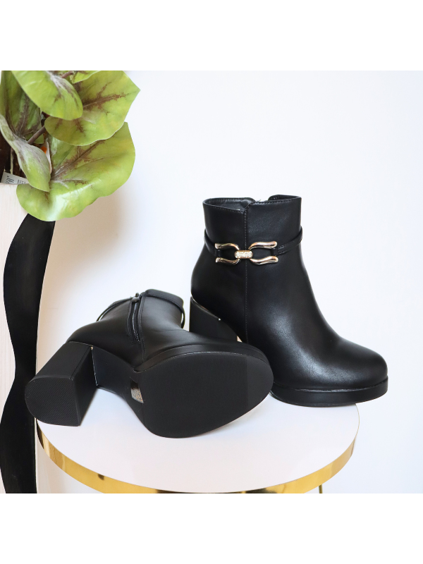 Botines de tacón alto con cremallera...