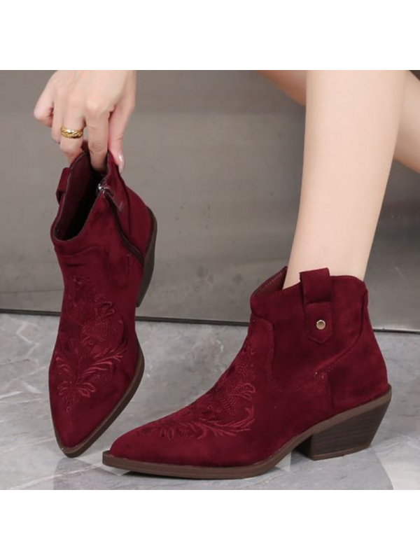 Botín cowboy con tacón bajo