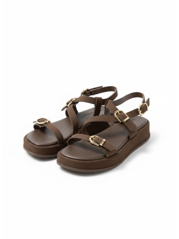 Sandalias planas marrones con correas...