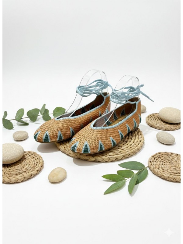 Zapatos planos con diseño de cordones...