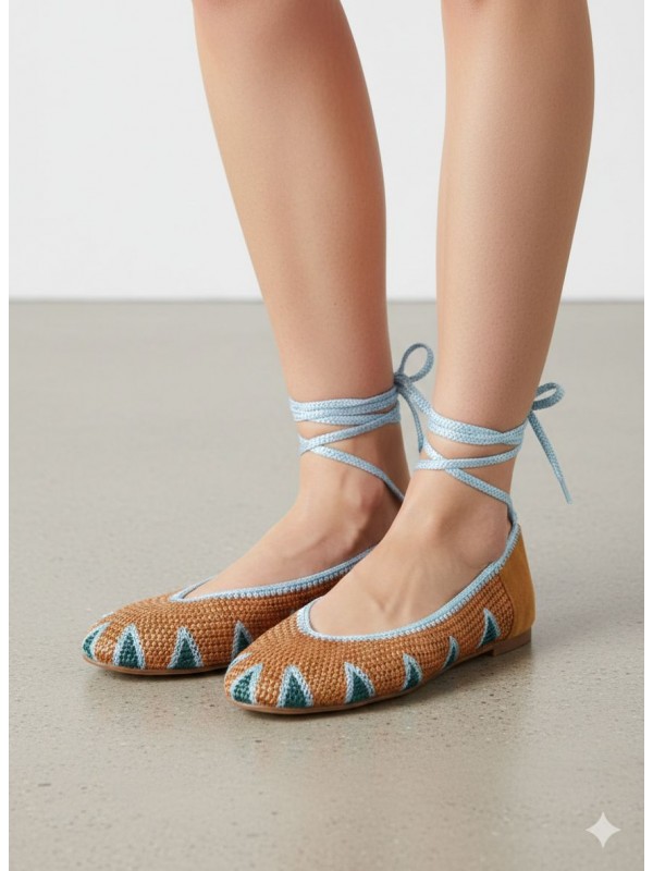 Zapatos planos con diseño de cordones...