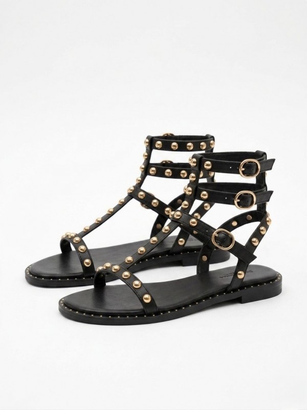 Sandalias romanas de moda...