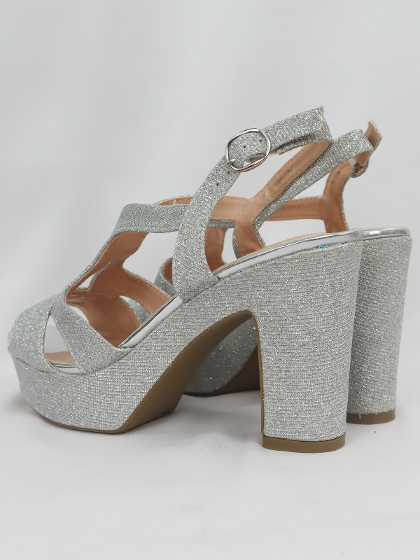 Sandalia tacón grueso con plataforma...