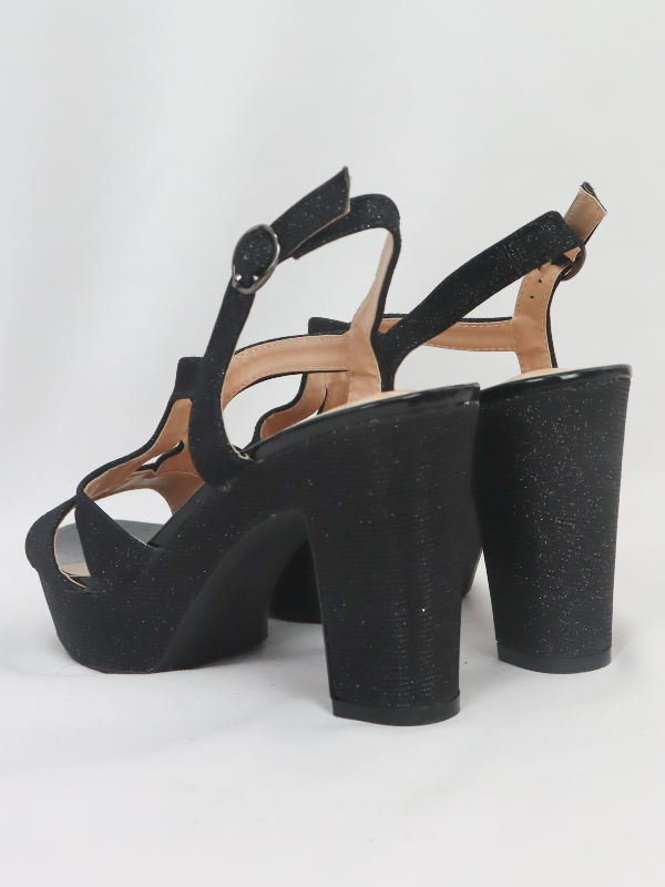 Sandalia tacón grueso con plataforma...