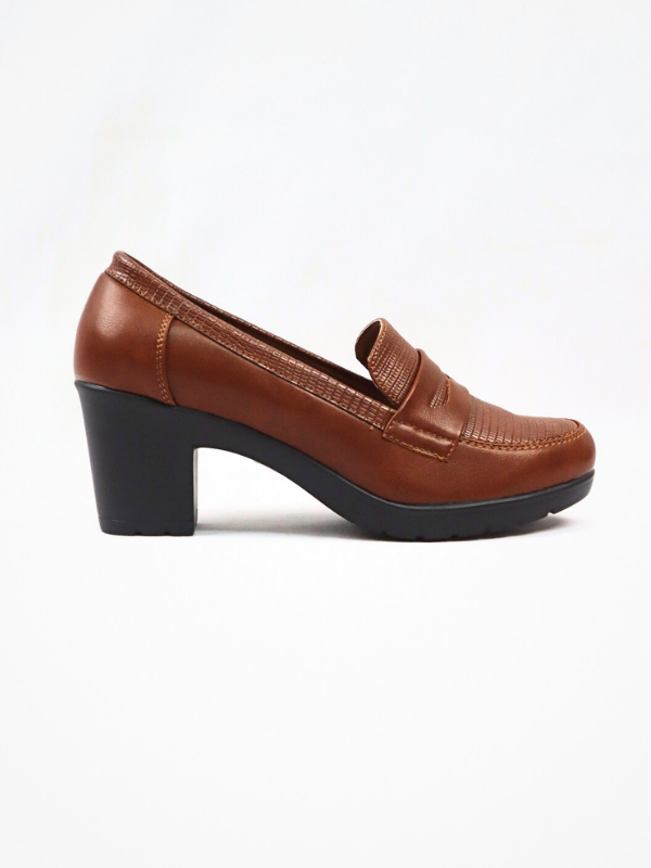 zapato con tacón -mujer-