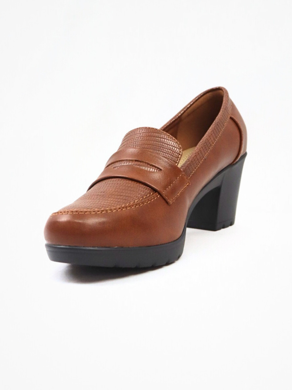 zapato con tacón -mujer-