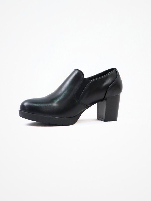 zapato Abotinado con tacón -mujer-